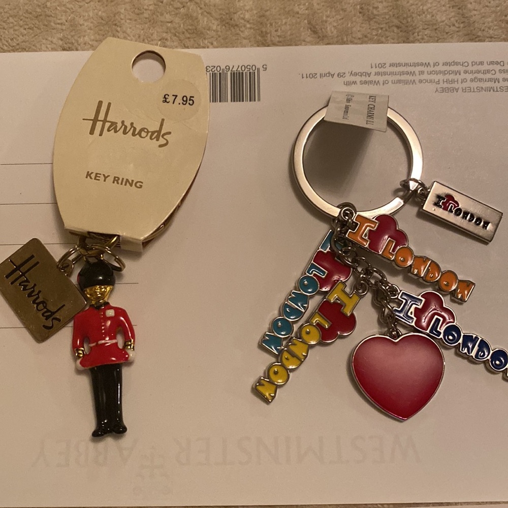 Keychains from London - Picture 2 of 5